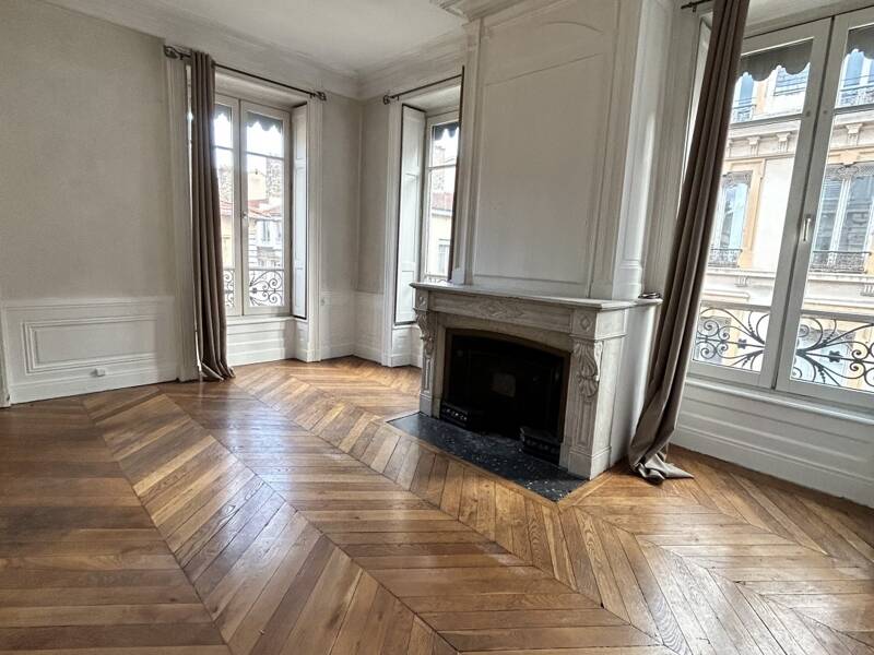 Maison à louer, 39m², LYON 2E