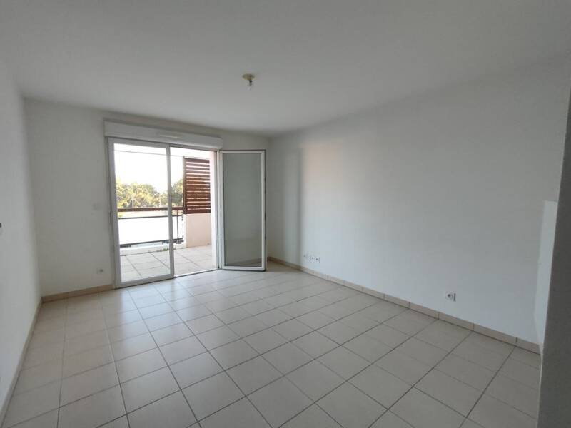 Maison à louer, 43m², CHATEAUNEUF LES MARTIGUES