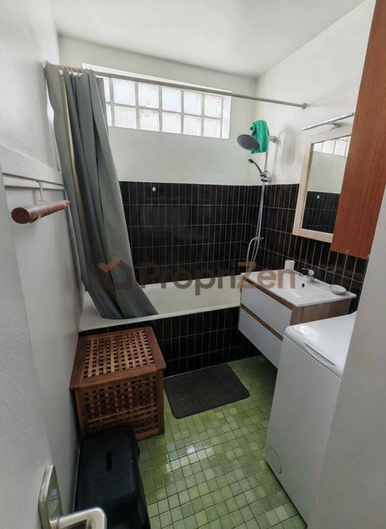 Maison à louer, 28m², COURBEVOIE
