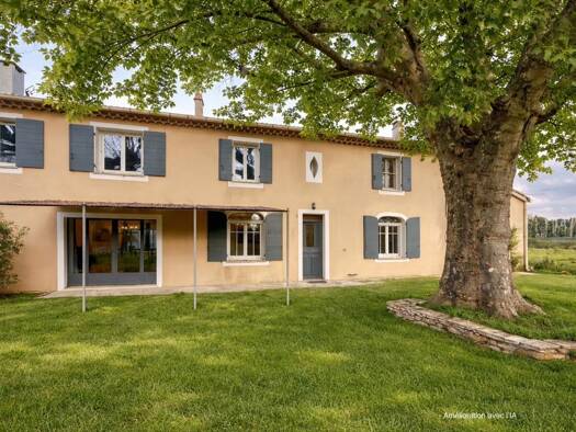 Maison à vendre 795 000 € 6 pièces 4 chambres 200 m² Mollégès 13940