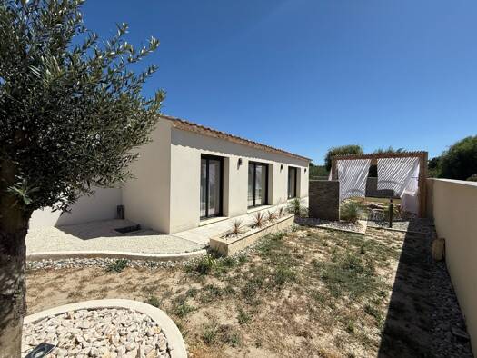 Maison de plain-pied à vendre 322 000 € 5 pièces 3 chambres 106 m² 573 m² de terrain Tulette 26790