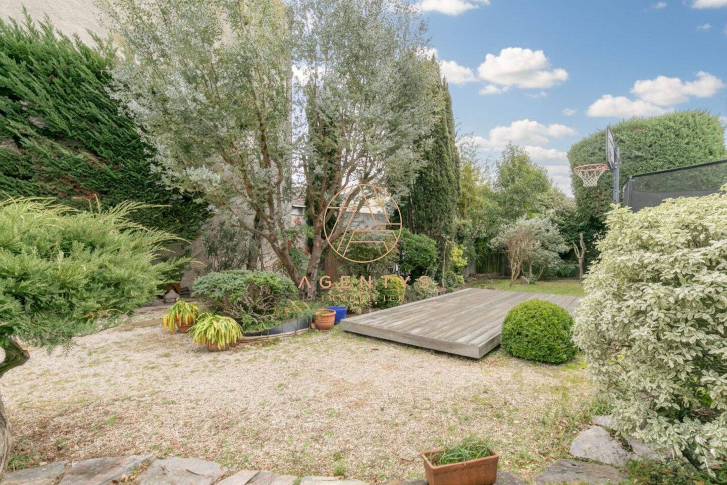 Maison à vendre, 106m², SAINT MAUR DES FOSSES