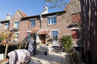 Maison à vendre 319 000 € 4 pièces 3 chambres 80 m² Noisiel 77186