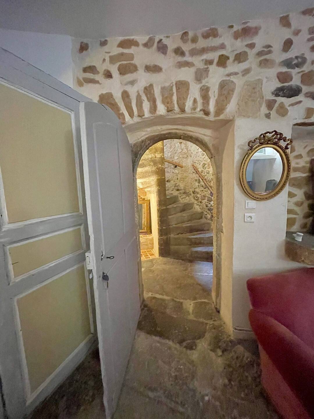 Maison à vendre, 135m², POUZOLLES