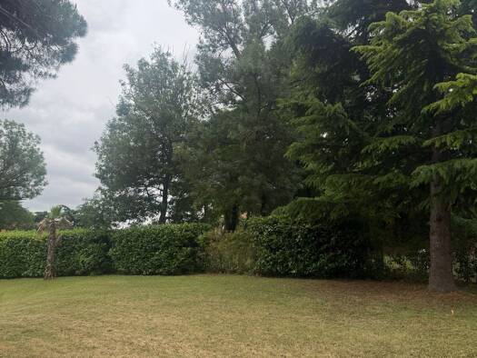 Terrain constructible viabilisé à vendre 199 500 € 300 m² de terrain La Peyrade Ramonville-Saint-Agne 31520