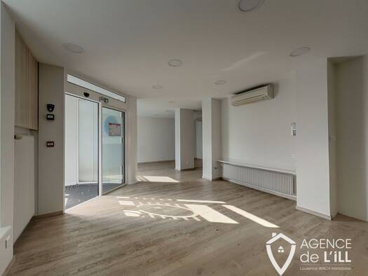 Local commercial à vendre 432 550 € 293 m² de surface de vente Selestat 67600
