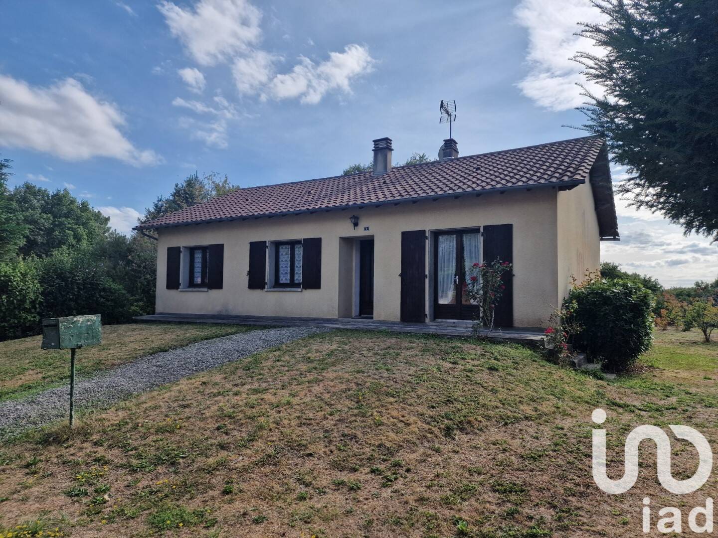Maison à vendre, 90m², SAINT SAUD LACOUSSIERE