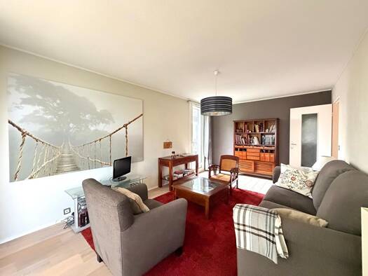 Appartement à vendre 155 000 € 3 pièces 2 chambres 65 m² Étage 1/5 Grand Pavois-Cimetiere Saint Paul Cenon 33150