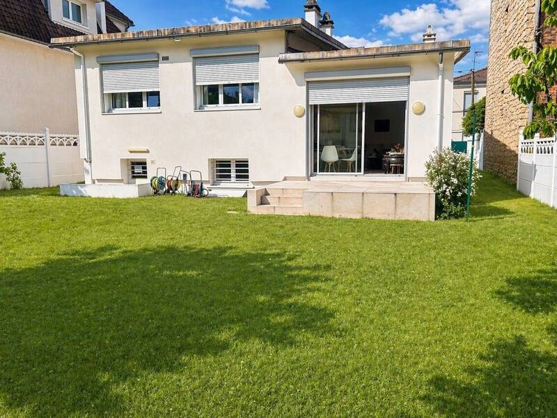 Maison à vendre, 120m², SAINT MAUR DES FOSSES