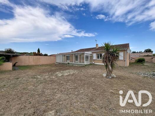 Maison de plain-pied à vendre 200 000 € 8 pièces 4 chambres 162 m² 781 m² de terrain Vic-en-Bigorre 65500