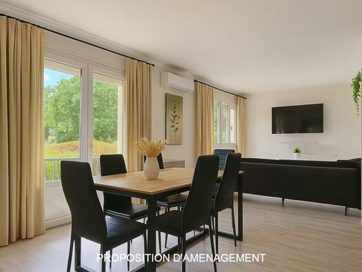 Appartement à louer 749 € 4 pièces 3 chambres 78 m² RDC Chantilly Alès 30100