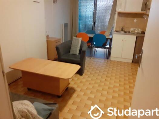 Appartement à louer 575 € 1 pièce 21 m² 5ème étage disponible dès maintenant Carnon Mauguio 34130