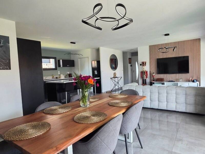 Maison à vendre, 142m², SAUGNAC ET CAMBRAN