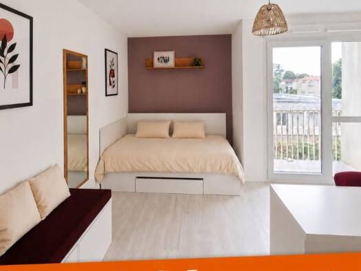 Studio à louer - logement étudiant 457 € 1 pièce 19 m² Étage 2/4 Champlain Rochefort 17300