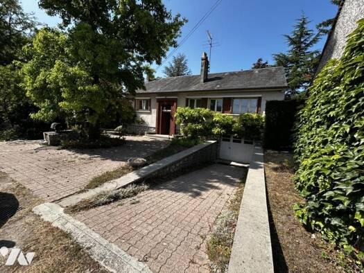 Maison à vendre 374 400 € 5 pièces 3 chambres 2 497 m² de terrain Saint-Jean-de-Braye 45800