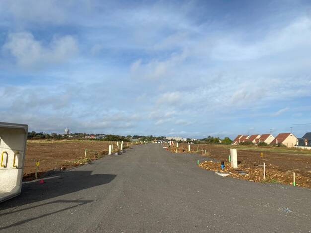 Terrain constructible viabilisé à vendre 62 000 € 1 007 m² de terrain Rouxmesnil-Bouteilles 76370