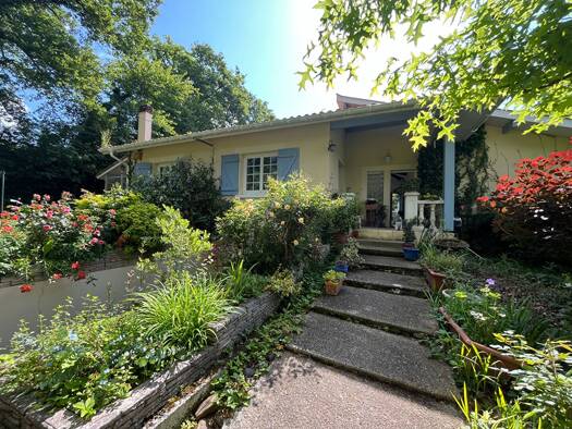 Maison à vendre 233 000 € 3 pièces 2 chambres 125 m² 4 385 m² de terrain Souprosse 40250