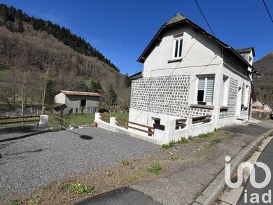 Immeuble à vendre 261 000 € 103 m² Mont-Dore 63240