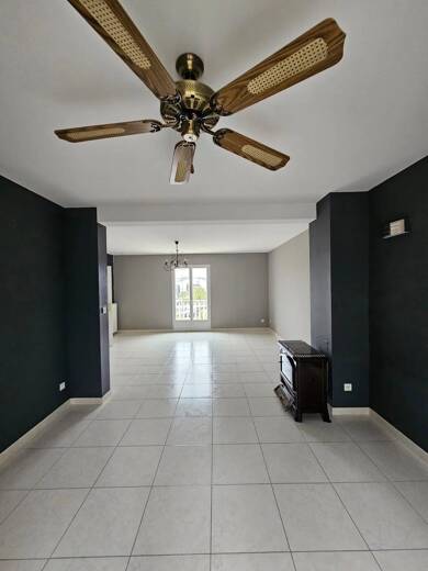 Maison à vendre 335 000 € 8 pièces 5 chambres 171 m² 2 400 m² de terrain Soissons 02200