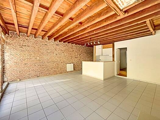 Appartement à vendre 214 000 € 2 pièces 1 chambre 51,7 m² Étage 1/3 Lille 59800