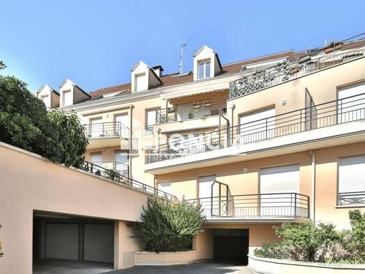 Appartement à vendre 235 000 € 2 pièces 1 chambre 50 m² RDC/3 Le Rosaire Saint-Leu-la-Forêt 95320