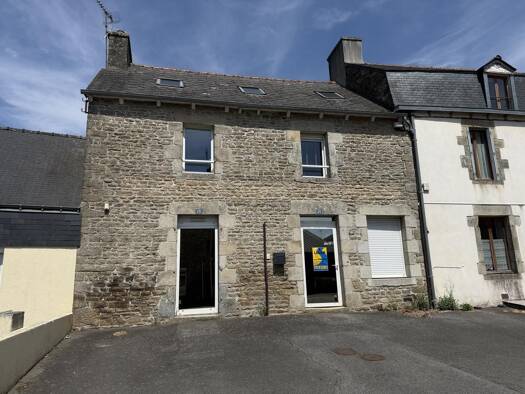 Immeuble à vendre 187 500 € 165 m² Plumieux 22210