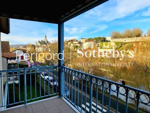 Triplex à vendre 298 000 € 4 pièces 3 chambres 125 m² Étage 3/3 Périgueux 24000