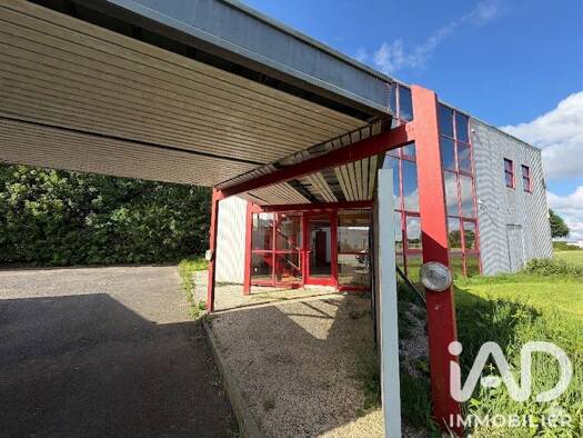 Local commercial à vendre 396 000 € 452 m² de surface de vente Habitat Epars Loudéac 22600