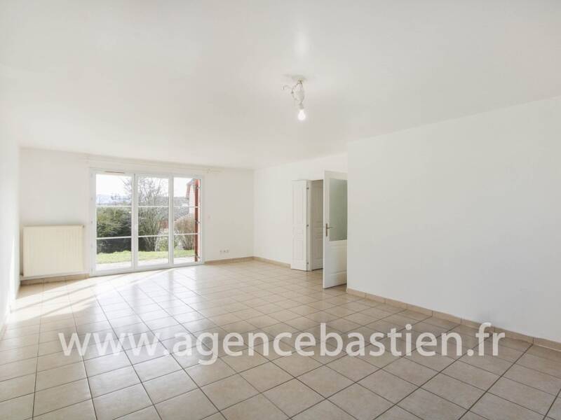 Maison à louer, 97m², SAINT GENIS POUILLY