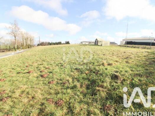 Terrain constructible viabilisé à vendre 43 000 € 1 806 m² de terrain Montfranc 12380