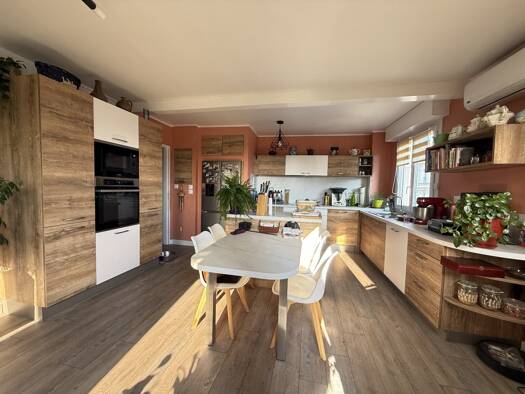 Duplex à vendre 273 000 € 6 pièces 4 chambres 170 m² Étage 4/4 Mont-Barres Belfort 90000