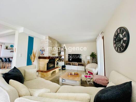 Maison à vendre 262 000 € 4 pièces 3 chambres 122 m² 4 875 m² de terrain Sauveterre 32220