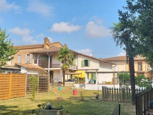 Maison à vendre 190 000 € 6 pièces 4 chambres 170 m² 760 m² de terrain Beaumont-de-Lomagne 82500