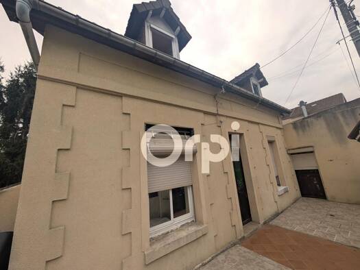 Maison à vendre 160 900 € 5 pièces 4 chambres 92 m² 400 m² de terrain Centre Soissons 02200