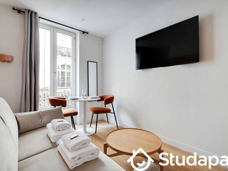 Maison à louer, 20m², PARIS 16E