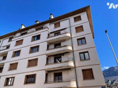 Appartement à vendre 178 000 € 3 pièces 2 chambres 66,4 m² Dernier étage, Étage 5/5 Aix les Bains 73100