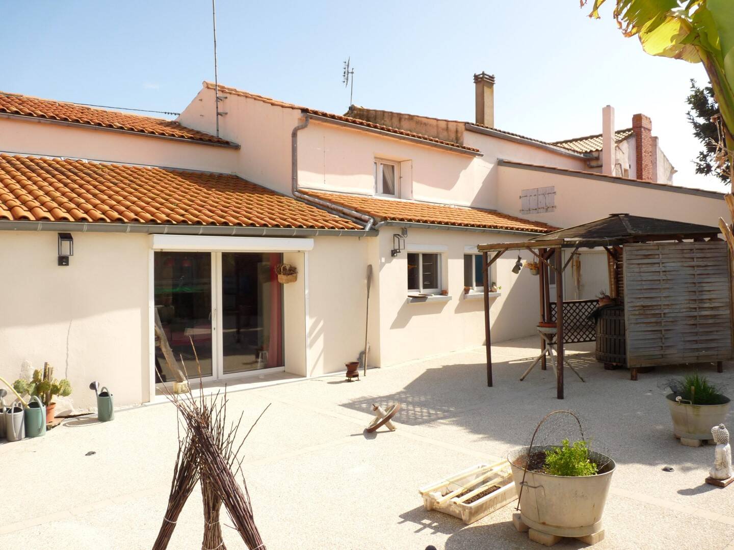 Maison à vendre, 161m², SAINT LAURENT DE LA PREE