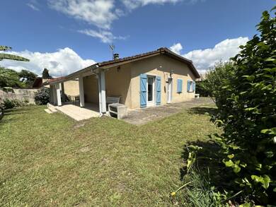Maison de plain-pied à vendre 184 000 € 4 pièces 3 chambres 89 m² 700 m² de terrain Meilhan 40400
