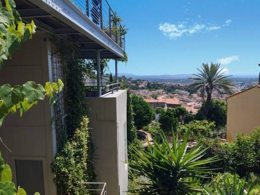 Villa à vendre 1 196 000 € 6 pièces 5 chambres 204 m² 433 m² de terrain Vieille Ville Hyères 83400