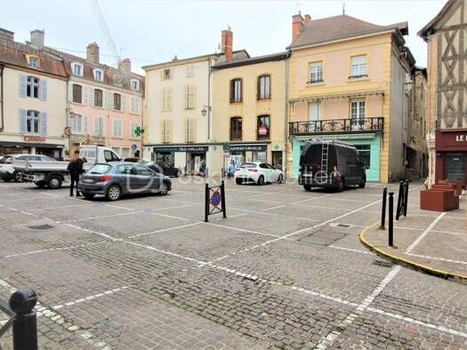 Immeuble à vendre 137 000 € 300 m² Marcigny 71110