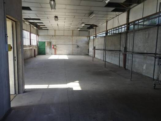 Appartement à louer 1 650 € 1 pièce 200 m² RDC Centre Gargenville 78440