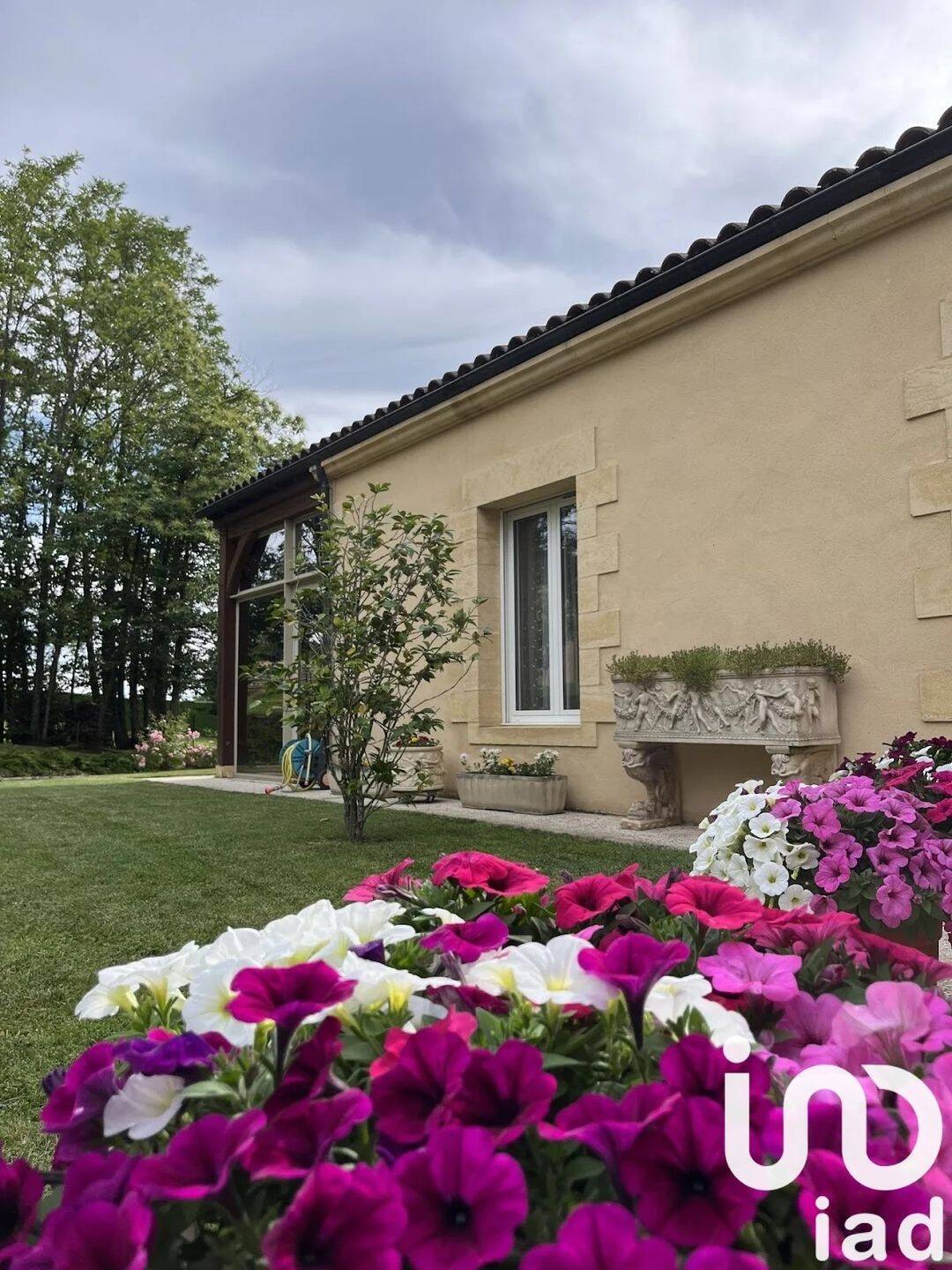 Maison à vendre, 260m², MARCILLAC SAINT QUENTIN