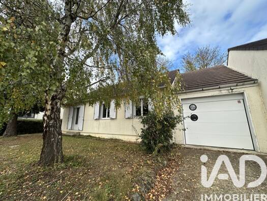 Maison de plain-pied à vendre 186 200 € 5 pièces 4 chambres 94,55 m² 406 m² de terrain La Milesse 72650