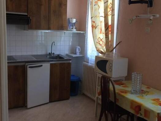Appartement à louer - logement étudiant 540 € 1 pièce 20 m² Néris-les-Bains 03310