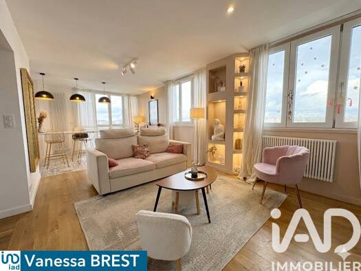 Appartement à vendre 239 000 € 4 pièces 2 chambres 81 m² Étage 8/12 Plaine de Balizy Chilly-Mazarin 91380