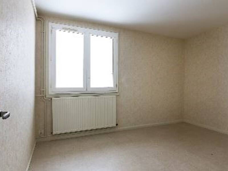 Maison à louer, 68m², AIGURANDE