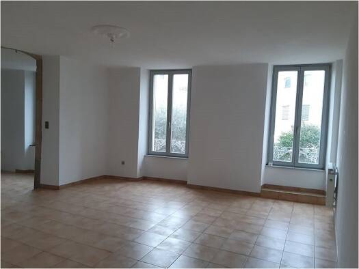 Appartement à louer 625 € 2 pièces 1 chambre 55,4 m² 1er étage Centre Ville-Louis Blanc Alès 30100