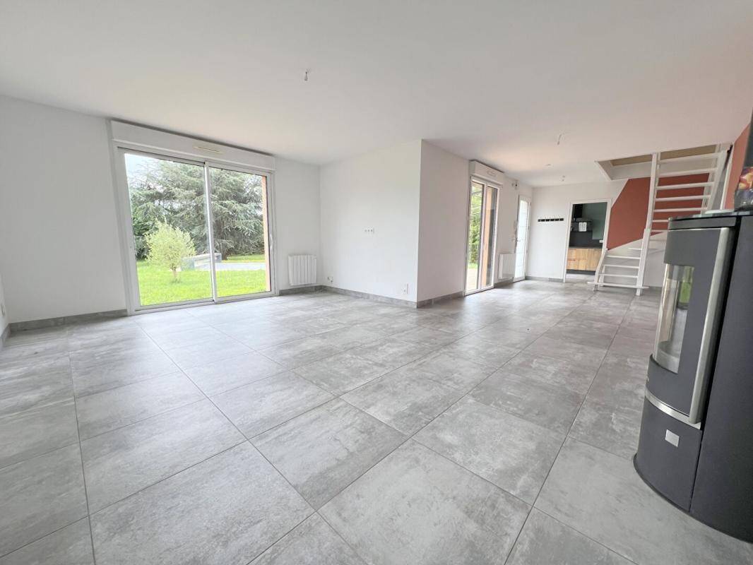 Maison à vendre, 151m², SAVIGNE L'EVEQUE