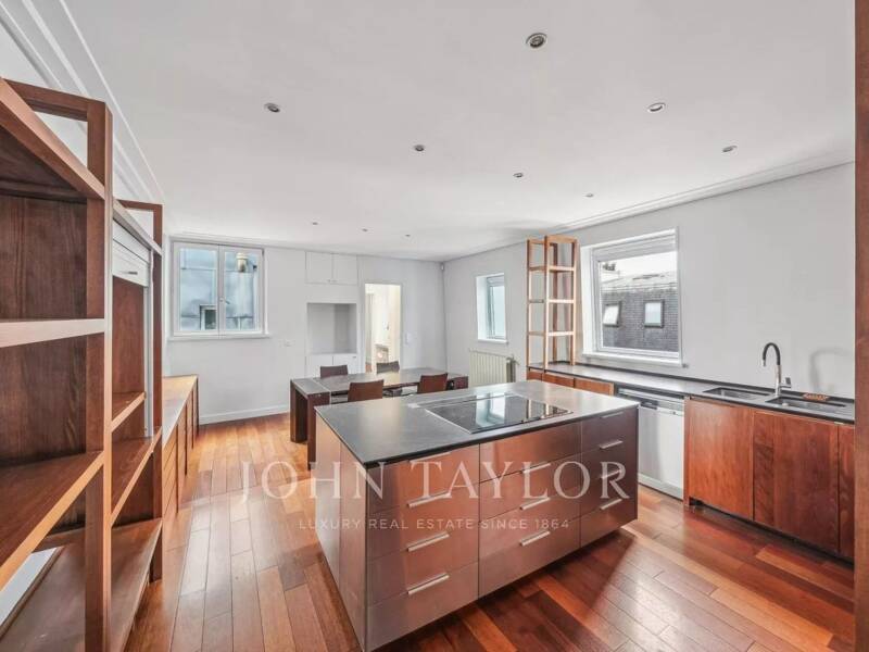 Maison à louer, 147m², PARIS 17E