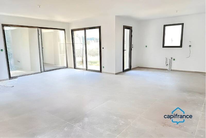 Maison à vendre, 111m², VIC LA GARDIOLE
